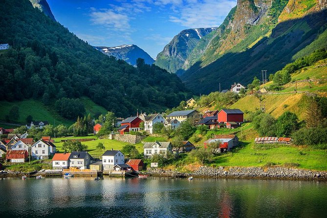 Full Day Guided Roundtrip From Bergen To Sognefjord With Flam Railway - Why this route works so well from Bergen