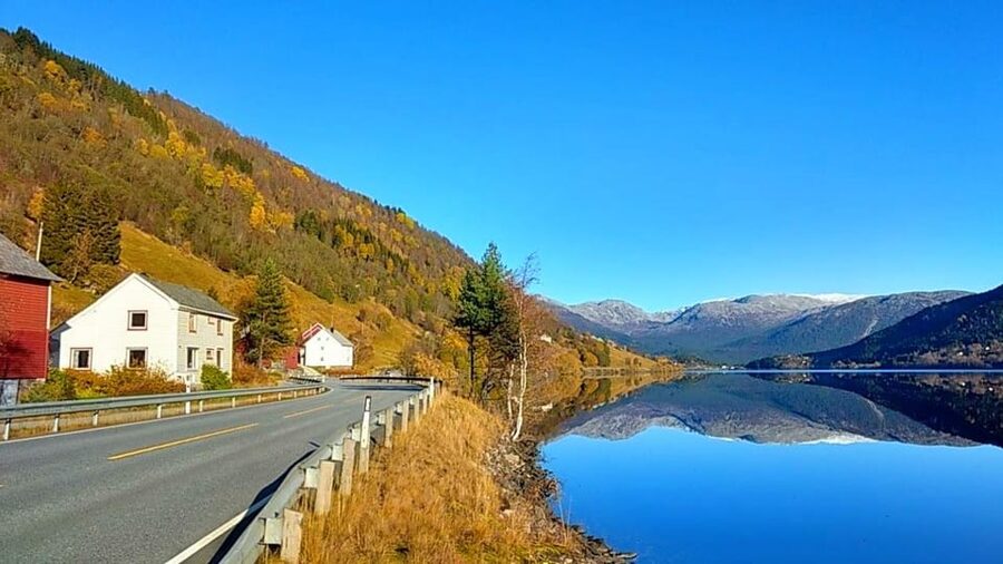 Full day private tour to Flåm - Voss, then the long return to Bergen