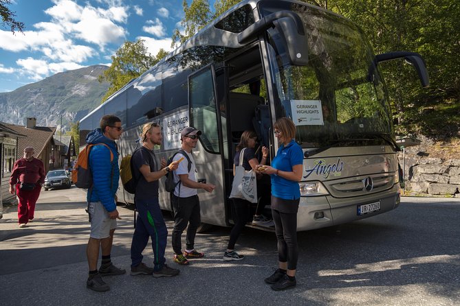 Geiranger: Excursions.no Geiranger Highlights - Two viewpoints, one compact Geiranger outing