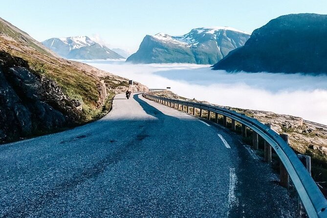 Geiranger: Excursions.no Mount Dalsnibba & Eagle's Bend - Small group in theory, full coach in practice