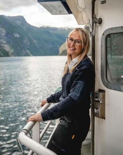 Geiranger: Fjord and Waterfalls Sightseeing Boat Trip