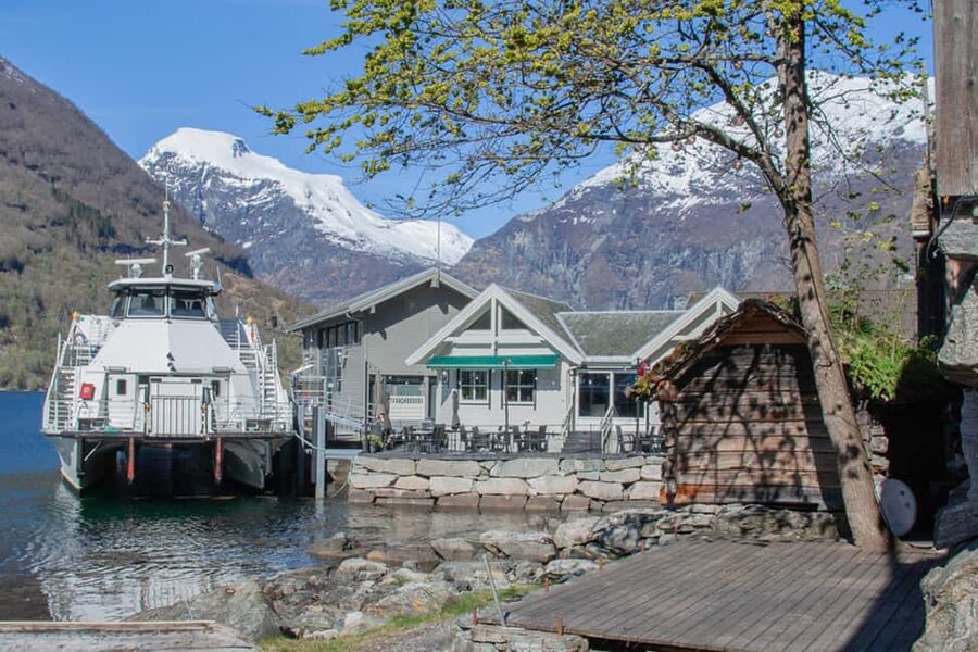 Geiranger Fjord Tour from Geiranger (with stop in Hellesylt) - Why this Geirangerfjord boat trip works