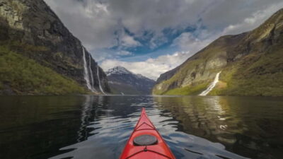 Geiranger: Guided Kayak Tour in Geiranger Fjord