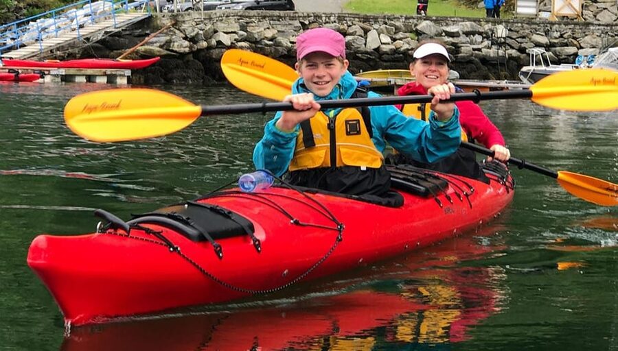 Geiranger: Kayak tour with guide - What to wear and pack