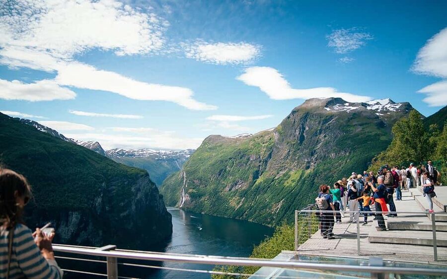 Geiranger: Panorama Bus Tours 1,5/2hr (Highlights viewpoint) - Choosing between the 1.5-hour and 2-hour routes