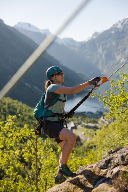 Geiranger: Rappelling tour with epic view - A strong choice for active Geiranger visitors