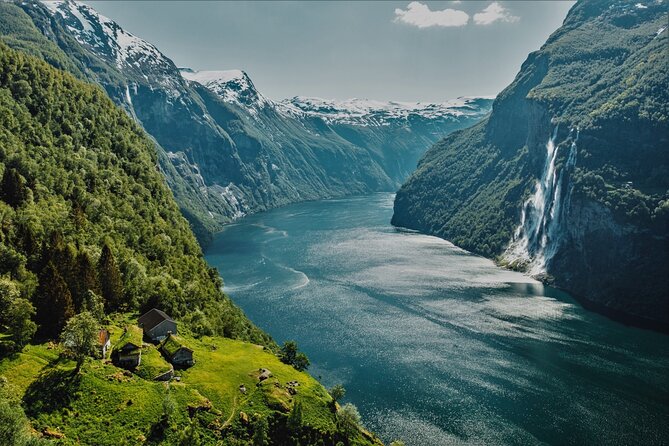 Hellesylt Sightseeing Boat Geirangerfjord - Hellesylt is the real starting point