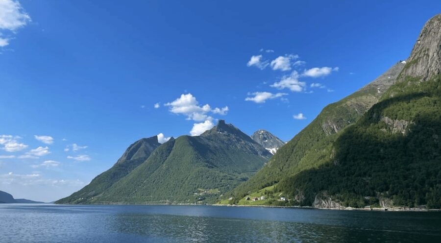 Hjørundfjord Fjord Cruise Afternoon Rountrip from Ålesund - The return through Hjørundfjord