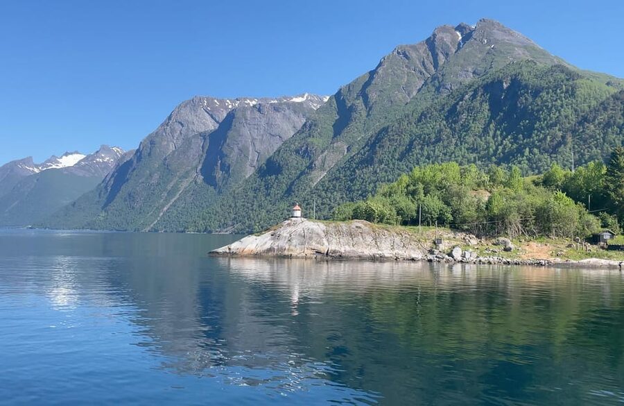Hjørundfjord Fjord Cruise roundtrip from Ålesund - Should you book the Hjørundfjord cruise?