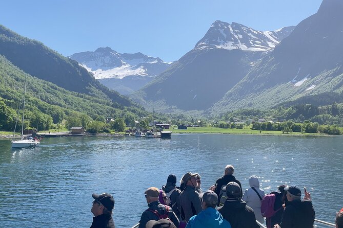 Hjørundfjord Fjord Tour Roundtrip from Ålesund - Thirty minutes in Øye