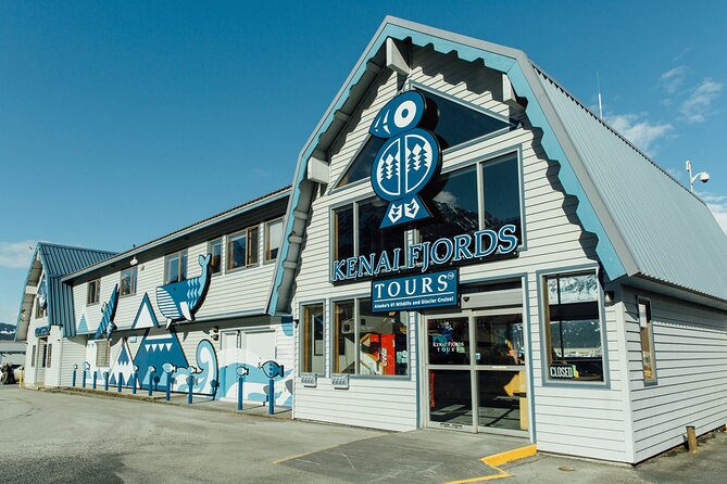 Kenai Fjords National Park Glacier & Wildlife Tour from Seward - Lunch, cabins, and the reality of six hours at sea