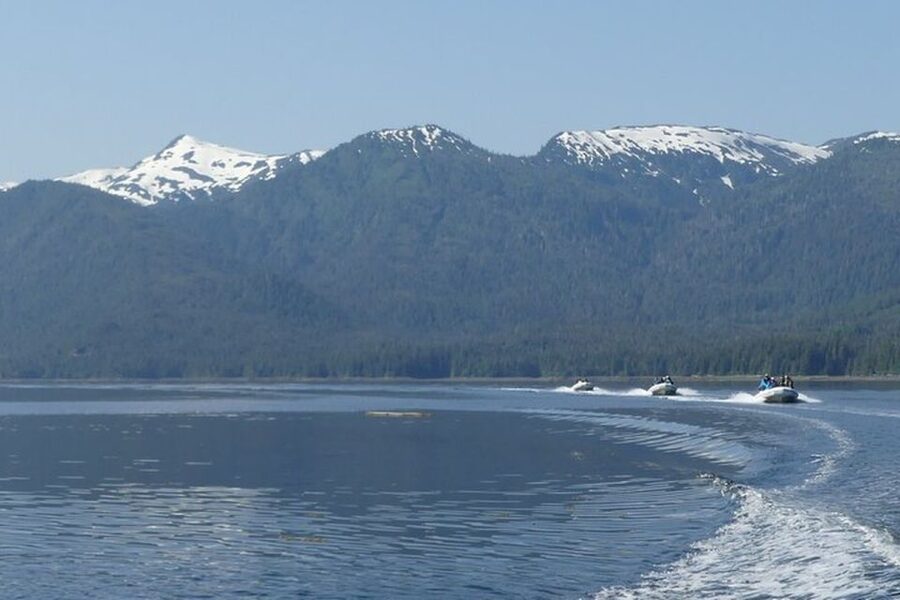 Ketchikan: Scenic Drive & George Inlet Fjords Zodiac Cruise - Snacks, drinks, and the return to Ketchikan