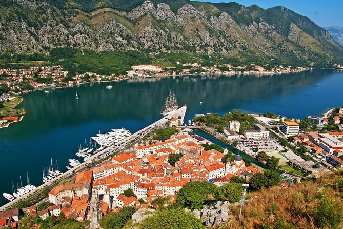 Kotor Bay Day Trip from Dubrovnik with Boat Ride to Lady of the Rock - Perast: a short stop with a beautiful setting