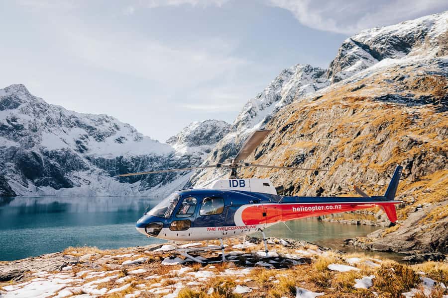 Milford Sound: 1.5-Hour Helicopter Tour with Two Landings - Why fly to Milford Sound from Queenstown?