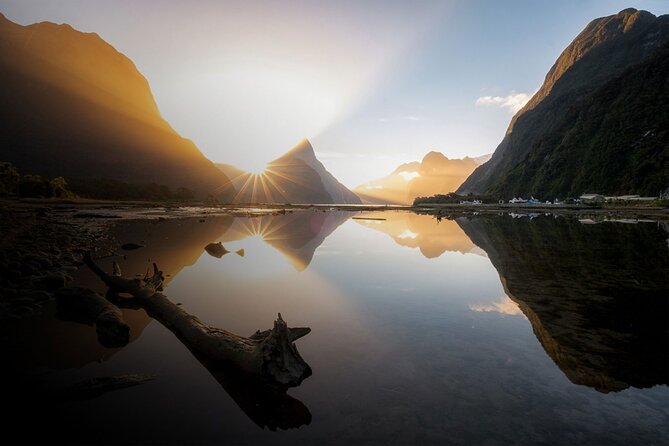 Milford Sound Business Class from Queenstown Cruise Lunch - Key points at a glance