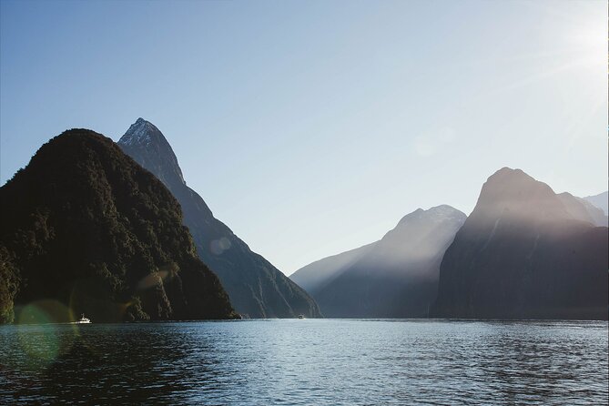 Milford Sound Business Class from Queenstown Cruise Lunch - Boarding the Sinbad Cruise at Milford Sound