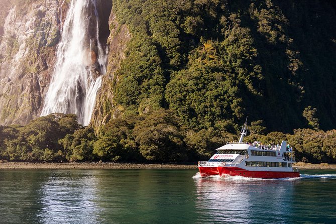 Milford Sound Coach & Cruise from Queenstown: Panoramic Views - Arriving at Milford Sound