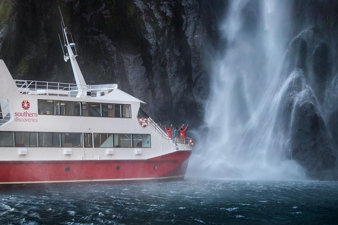 Milford Sound Coach & Cruise from Queenstown: Panoramic Views - Is $214.10 good value?