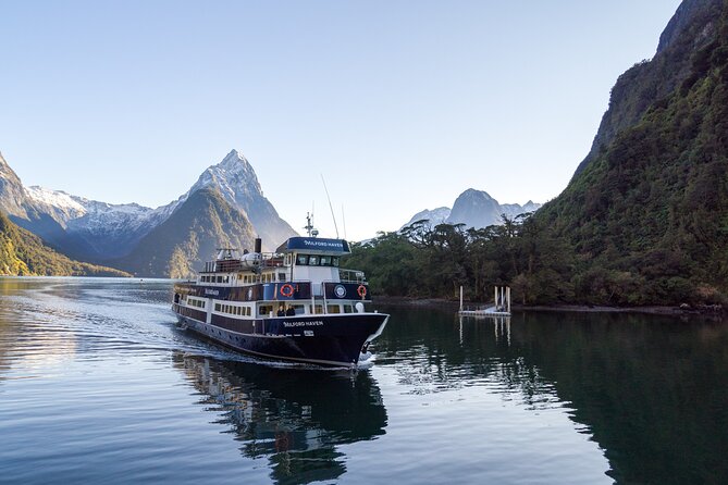 Milford Sound Cruise from Queenstown or Te Anau - Stops through Fiordland