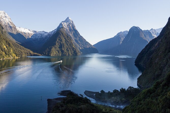 Milford Sound Cruise - RealNZ - Food, facilities, and what to bring