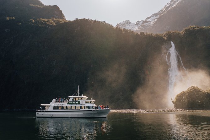 Milford Sound Cruise with Round-Trip Flights from Queenstown - What the cruise does well, and where expectations matter