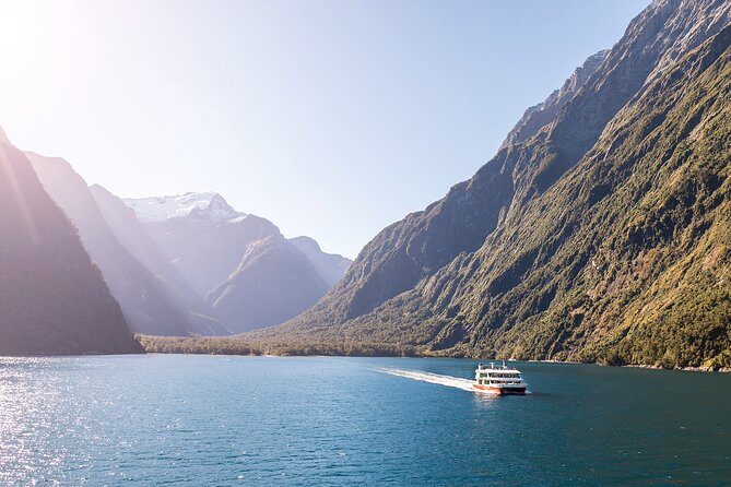 Milford Sound Day Tour from Queenstown - Te Anau, the gateway to Fiordland