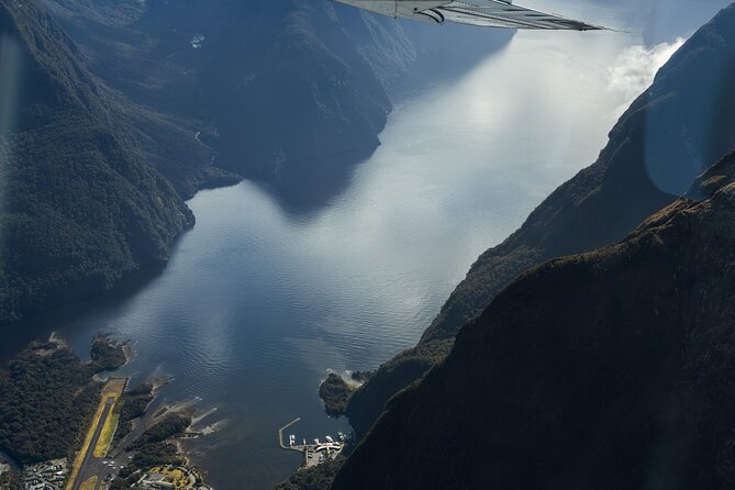 Milford Sound Flight and Cruise ex Queenstown (incl Lunch) - How the price compares with the experience