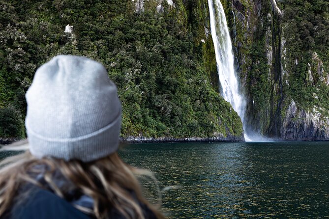 Milford Sound Flight and Cruise ex Queenstown (incl Lunch) - Who should choose this flight and cruise