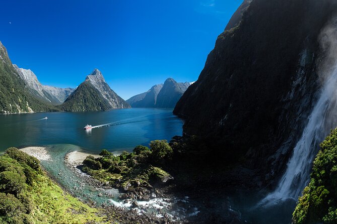 Milford Sound Full Day Tour from Te Anau with Cruise - Monkey Creek and the chance to spot a kea
