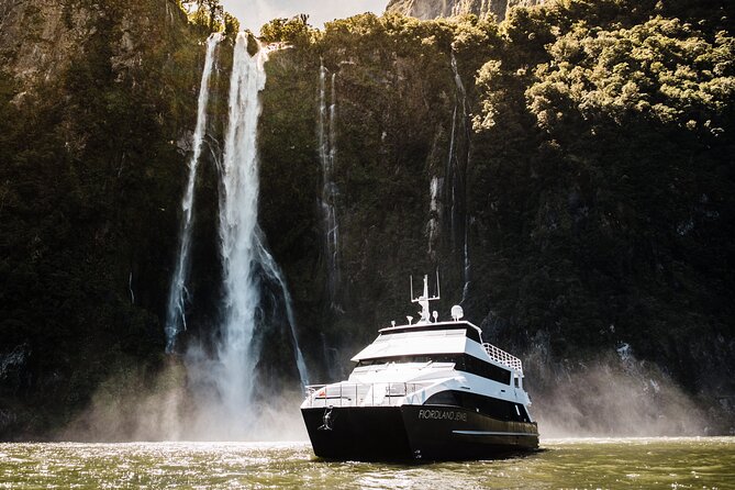 Milford Sound Luxury Lunch Cruise onboard The Fiordland Jewel - Why a lunch cruise changes the Milford Sound experience