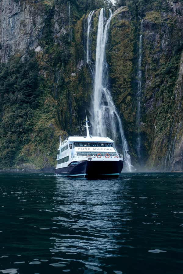 Milford Sound: Nature Cruise on a Modern Catamaran - Why the catamaran works well in Milford Sound