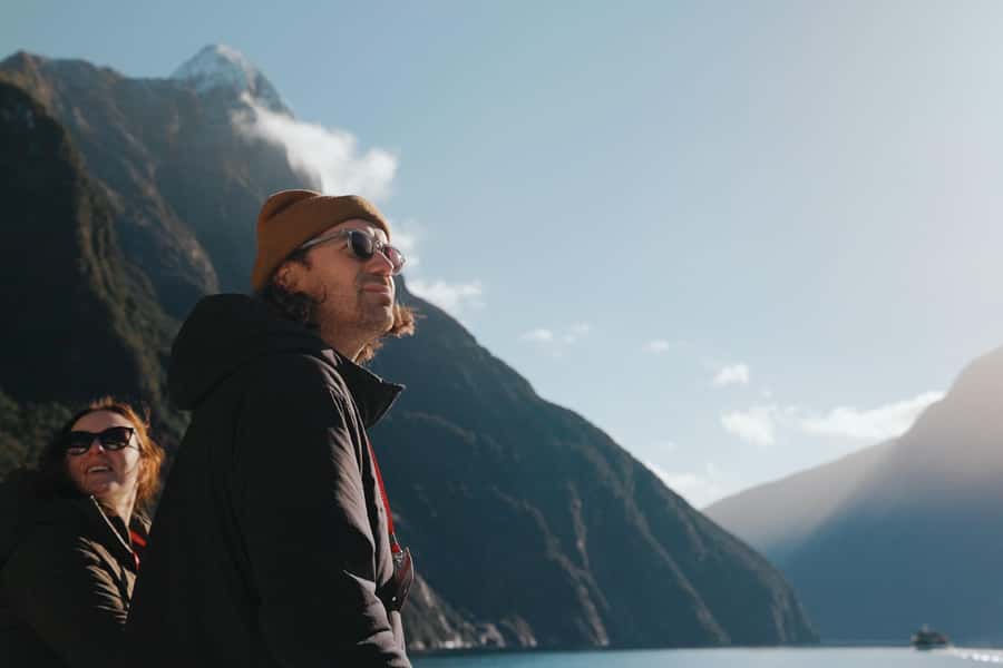 Milford Sound One-Way Flight - Why the Guaranteed Window Seat Matters
