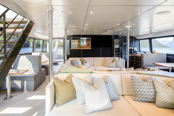 Milford Sound Overnight Cruise Fiordland Jewel - Why staying overnight changes Milford Sound