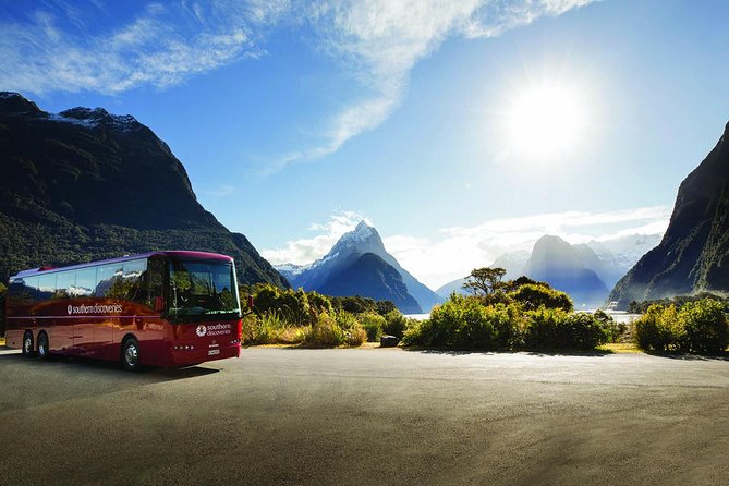 Milford Sound Premium Coach and Cruise with Lunch from Te Anau - Starting at 10:00 in Te Anau