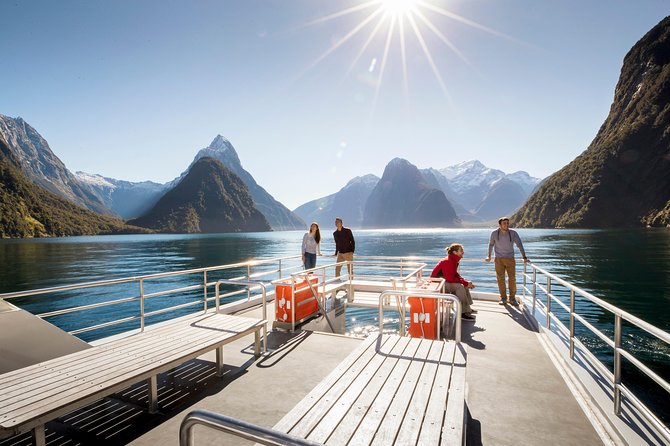 Milford Sound Premium Coach & Cruise from Queenstown with Lunch - Key points to know before booking