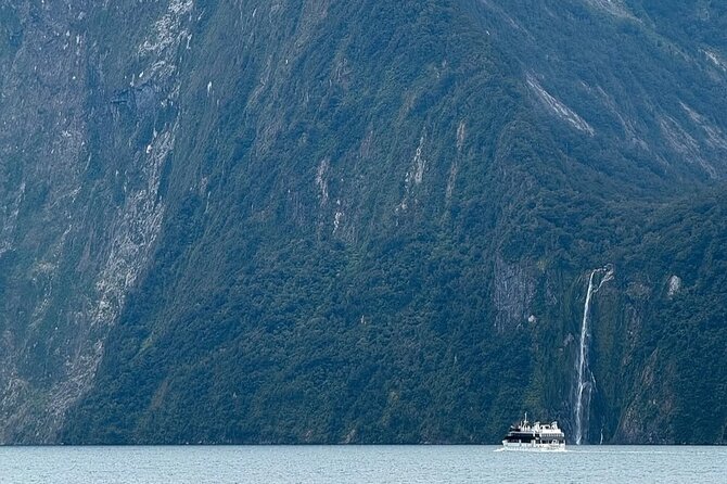 Milford Sound Private Day Trip from Queenstown via Te Anau - Why this private Milford Sound trip works