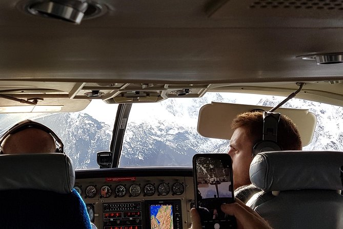Milford Sound Scenic Flight with Landing from Queenstown - From Coronet Peak to the Shotover River