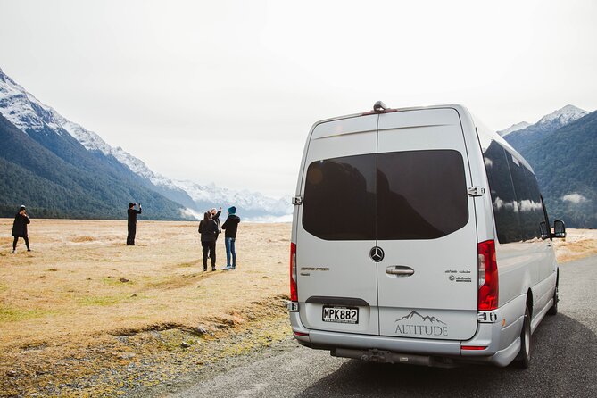 Milford Sound Small Group Tour from Queenstown with Scenic Flight - Lake Te Anau sets the tone