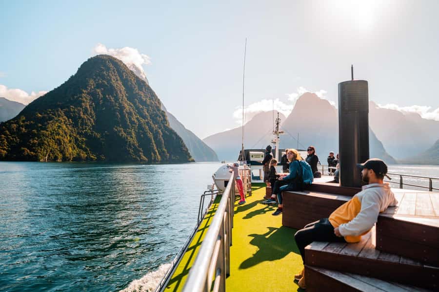 Milford Sound: Wildlife & Nature Cruises - The boat ride from the visitor terminal to the Tasman Sea