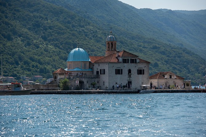 Montenegro: Bay of Kotor Day Trip from Dubrovnik English -Español - The real price, including the extras