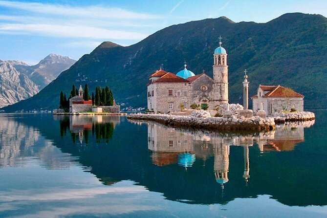 Montenegro including boat Cruise in Kotor bay - The 7:20 a.m. pickup from Cavtat