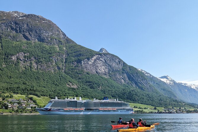 Olden: Easy Kayaking for Beginners on the Fjord - Why the beginner instruction matters