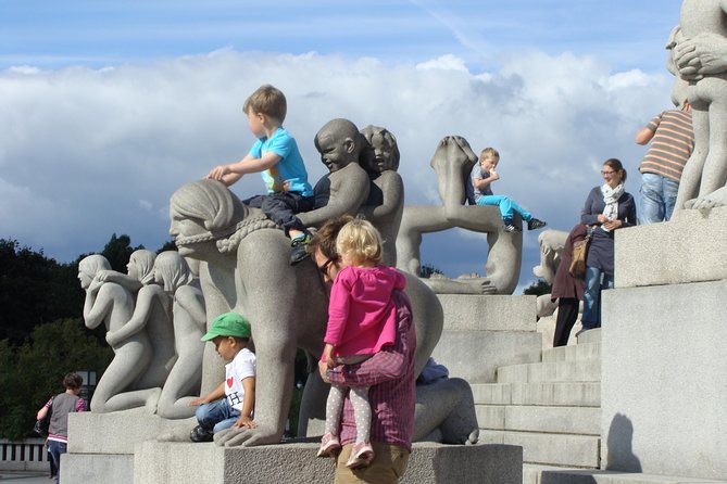 Oslo Combo Tour: Grand City Tour and Oslo Fjord Cruise - Guide quality shapes the whole day
