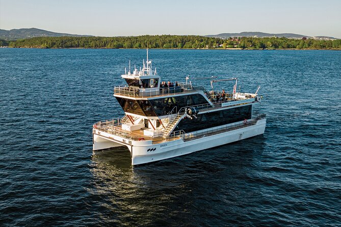 Oslo fjord 3-Course Dinner Cruise with Live Music - Dinner with a Nordic accent