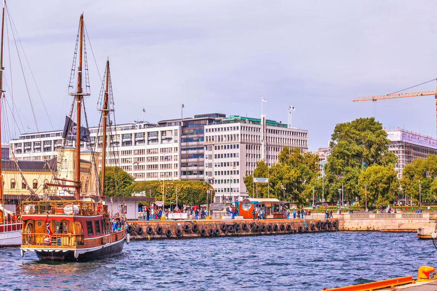 Oslo: Fjord Mini Cruise by Wooden Sailing Ship - Akershus Fortress and the Opera House