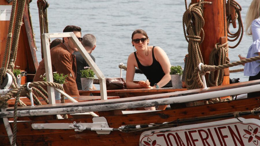 Oslo: Fjord Mini Cruise by Wooden Sailing Ship - Bygdøy, Kavringen Lighthouse, and summer houses