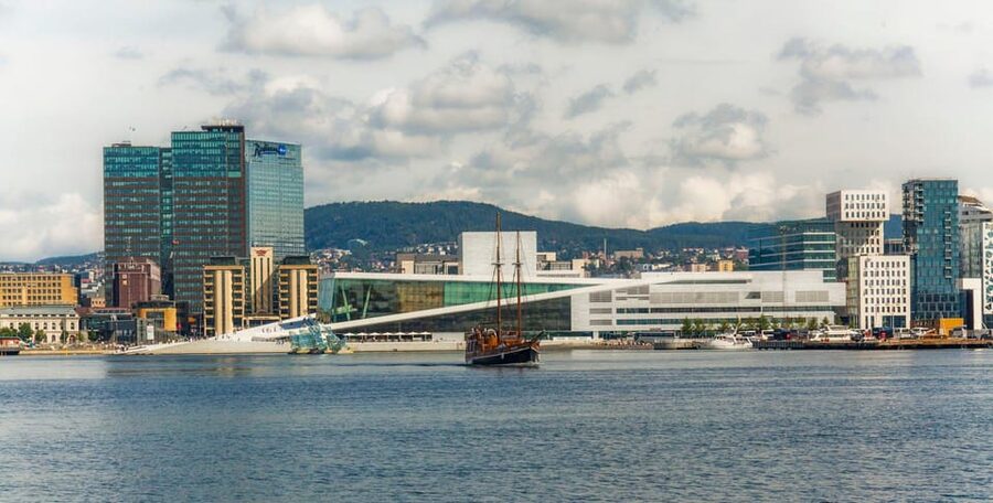 Oslo: Fjord Mini Cruise by Wooden Sailing Ship - What the wooden ship adds