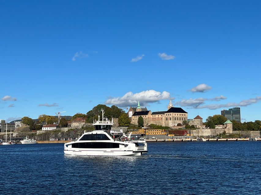 Oslo: Guided Oslo Highlights Tour by bus & Oslofjord cruise - Meeting at Haakon VIIs gate