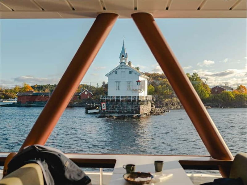 Oslo: Guided Sightseeing Fjord Cruise on Premium Silent Boat - Bygdøy, Hovedøya, and the islands of Oslofjord