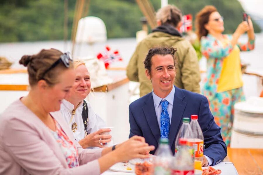 Oslo: Oslofjord Fjord-Style Dinner Cruise - Outdoor benches, blankets, and the best place to sit